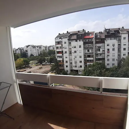 Apartment Serbian Home, Gandijeva 162