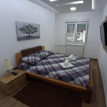 Serbian Home, Gandijeva 162 Belgrad