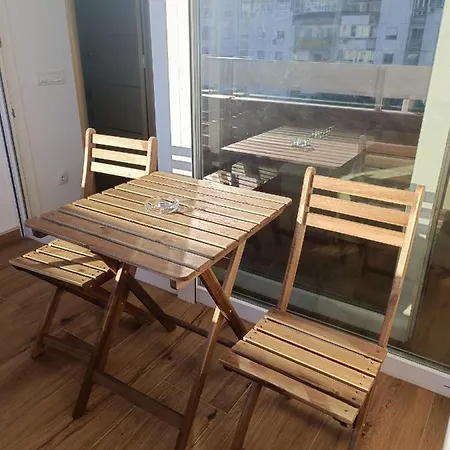 Serbian Home, Gandijeva 162 *