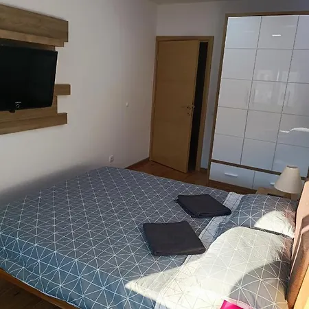 Serbian Home, Gandijeva 162 Apartment